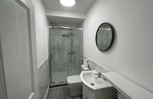 Slough House | Burnham/Slough Spacious Four Bedroom House