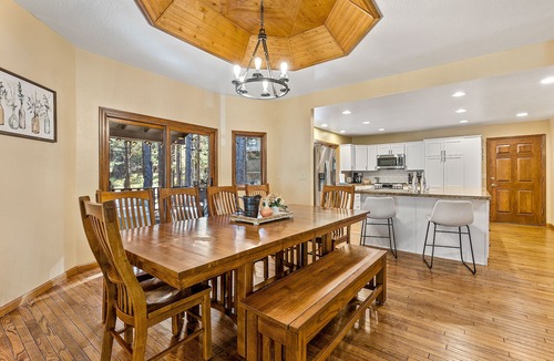 Flagstaff Cabin | Burning Tree | 4BDR/3BA | | Spend Spring in Flagstaff!