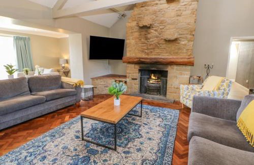 Greta Bridge House | Burns Cottage