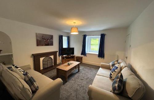 Fochabers House | Burnside Cottage