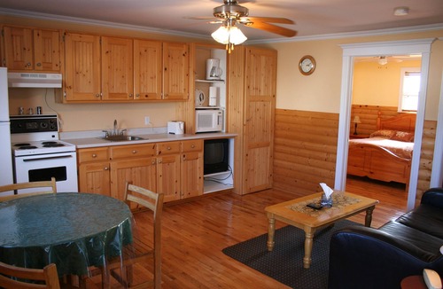 Raleigh Cottage | Burnt Cape Cabins