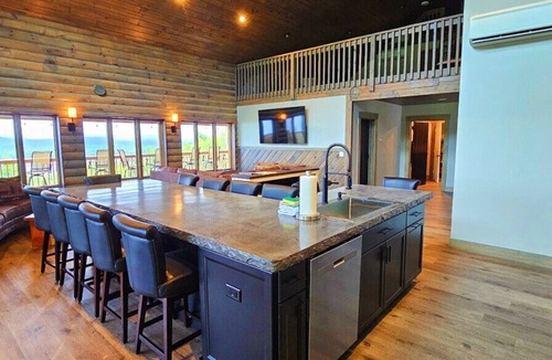 Greenville Cabin | Burnt Jacket Lodge Overlooking Moosehead Lake