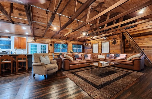 O Brien Cabin | Burnt Pine Ranch- Springs Retreat