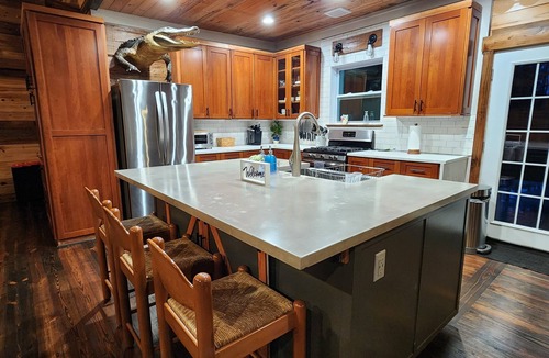 O Brien Cabin | Burnt Pine Ranch- Springs Retreat