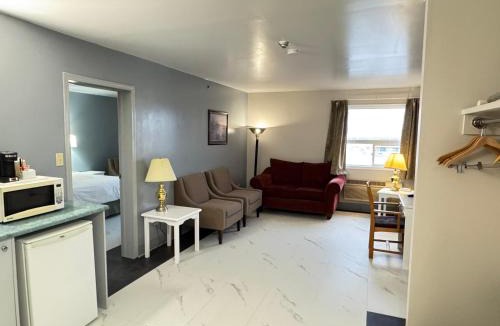 Thompson Hotel | Burntwood Hotel and Restaurant