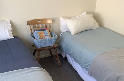 Herbertville Cottage | Burnview Station Beach Cottage