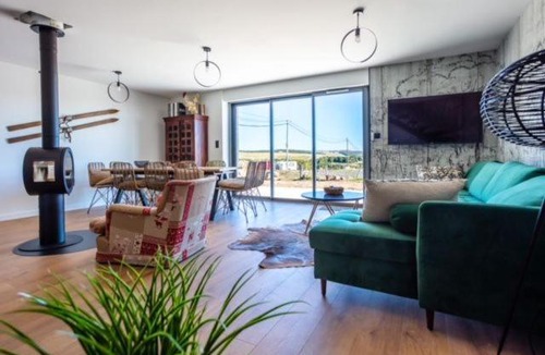 Saint-Chely-d'Aubrac Ski Chalet | BURON FRANCk