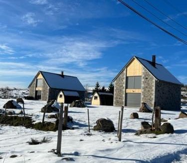 Saint-Chely-d'Aubrac Ski Chalet | BURON FRANCk