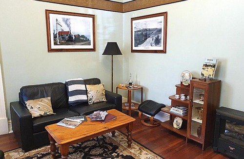 Burra House | Burra Railway Station BnB