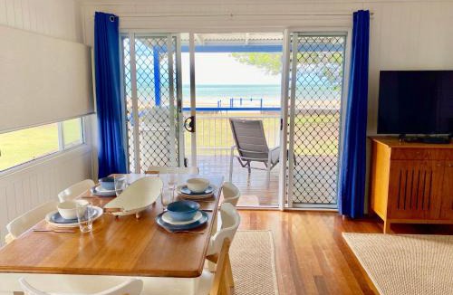 Traviston House | Burrum Beach House-Waterfront-Private Jetty-2BR