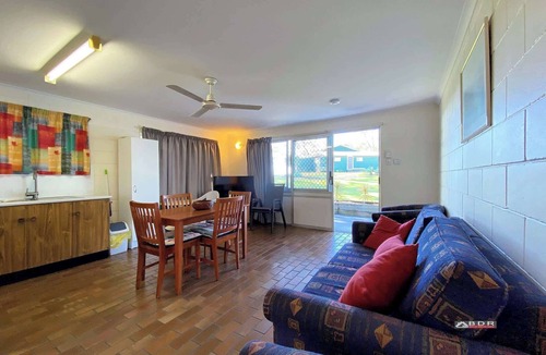 Traviston Apartment | Burrum River Unit One