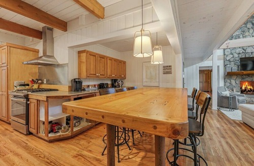 Tiger House | Burton Bass Lodge - Family retreat at Lake Burton