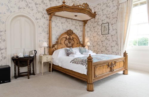 Leominster House | Burton Court