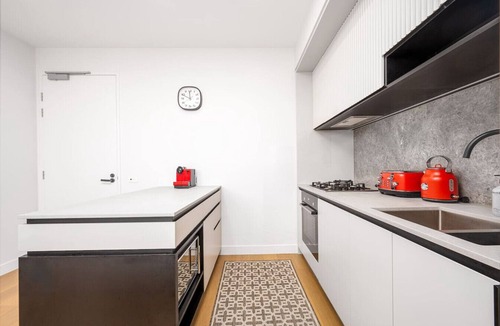 Burwood East Apartment | Burwood Boulevard Beauty