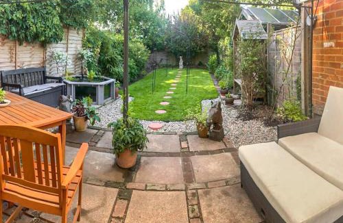 Reading House | Burwood Cottage