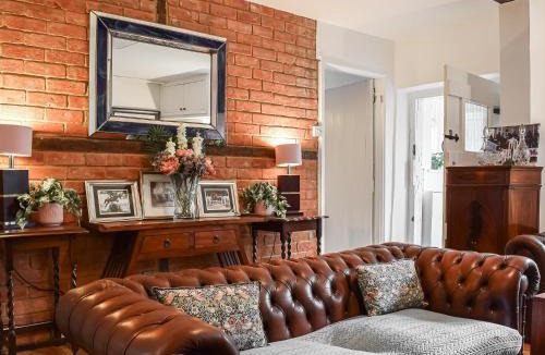 Reading House | Burwood Cottage