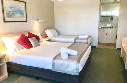 Burwood East Hotel | Burwood East Motel