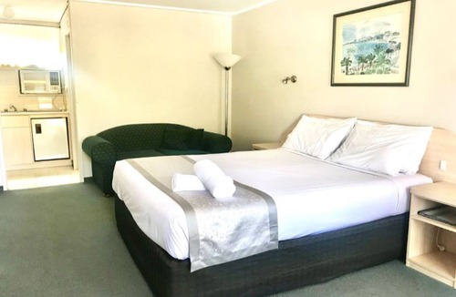 Burwood East Hotel | Burwood East Motel