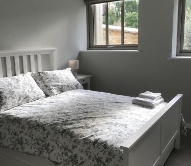 Headington House | Bury Knowle Stables