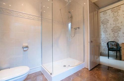 Busby Apartment | Busby Apartments