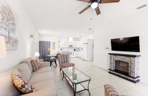 Bearss Plaza House | Busch Garden New House