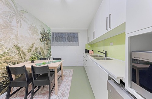 Bonnet Bay Apartment | “Bush and Bay Haven“