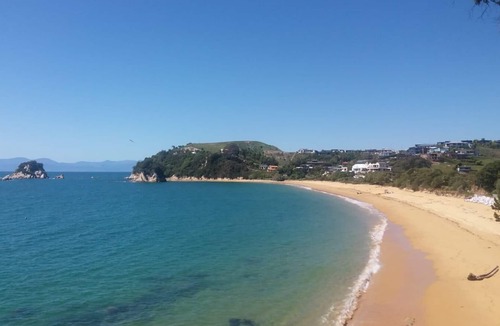 Ngaio Bay Apartment | Bush and Seaview Studio