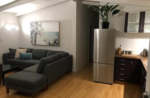 Cable Bay House | Bush & Bay Hideaway