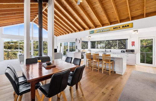 Fairhaven House | Bush & Beach Haven I Ocean & Bush Views