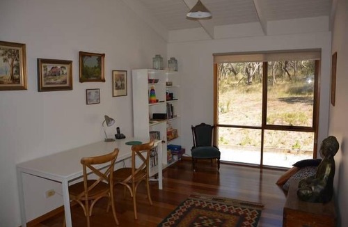 Bellbrae House | Bush & Beach Retreat