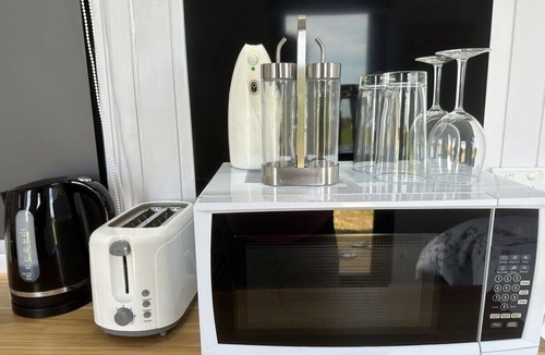 Alberton West House | Bush Retreat 2 by Tiny Away