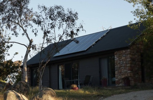 Jindabyne Cottage | Bush Rock Touchdown Cottages