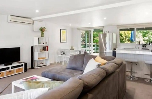 Goughs Bay House | Bush Views Gough's Bay