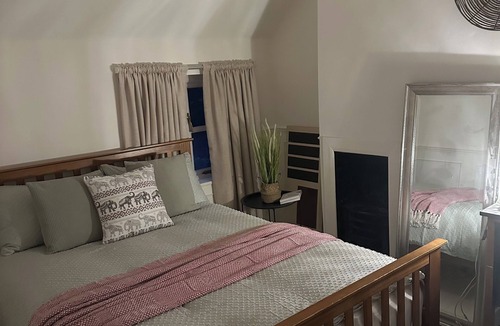 Bushey Bed & Breakfast | Bushey B&B