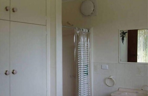 Portland West Cottage | Bushland Retreat - experience nature