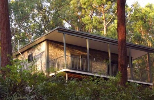 Boyland Cottage | Bushland Serenity couples escape