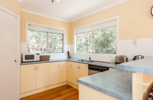 Anglesea House | Bushlark - At Anglesea