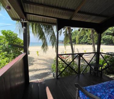 Tioman Island Hotel | BUSHMAN TIOMAN