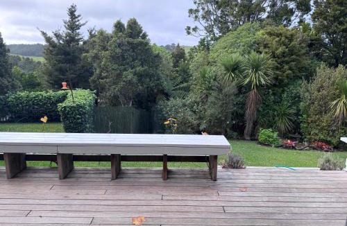 Tawharanui Bed & Breakfast | Bushy Retreat