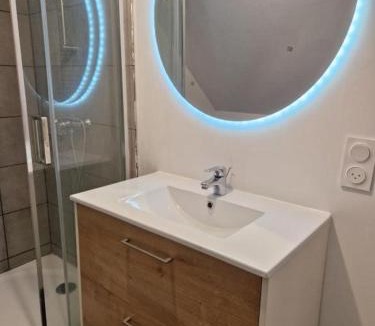 Lambezellec Bed & Breakfast | Business Class Home - 8 rooms - Breakfast