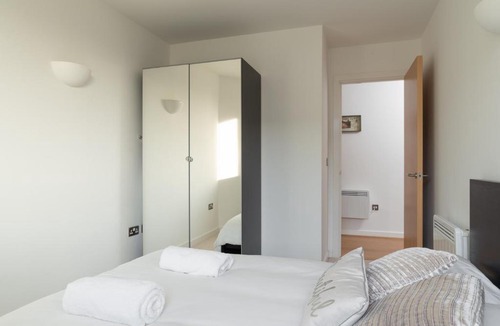 Bedford Apartment | Business Executive Suite