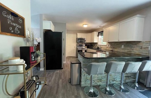 Mount Pocahontas House | Business Place Loft S