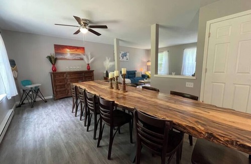 Mount Pocahontas House | Business Place Loft S