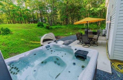 Mount Pocahontas House | Business Place Loft