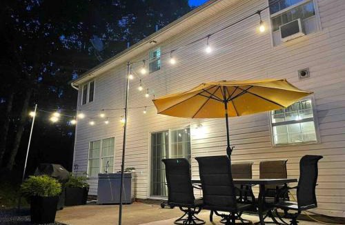 Mount Pocahontas House | Business Place Loft