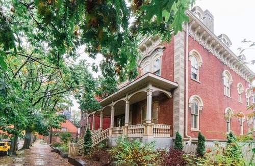 Allegheny-West Apartment | Business Suite - Walkable Entertainment