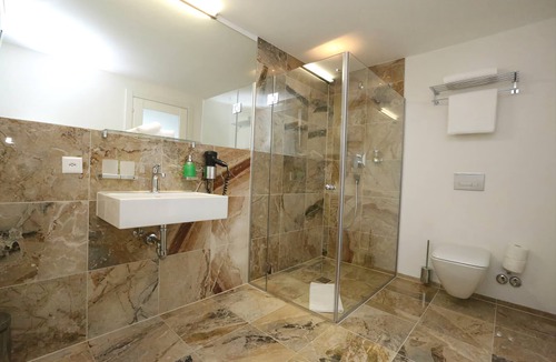 Emmen Hotel | Businesshotel LUX