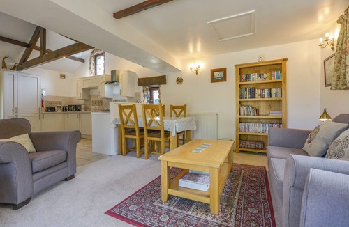 Yelverton Cottage | Buster Barn