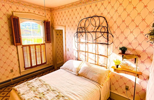 Cherry Creek Bed & Breakfast | BUTLER HOUSE at The Cherry Creek Inn