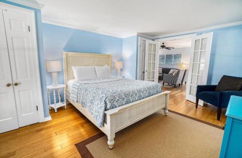 Saugatuck House | Butlers Quarters